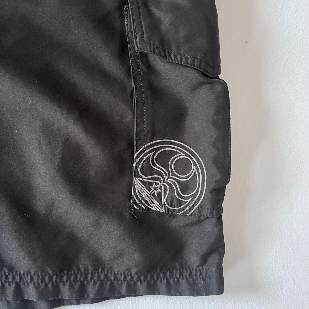 Hawaiian Island Creations HIC Mens Black Cargo Board Shorts Size 44 Surf Summer - Picture 2 of 10